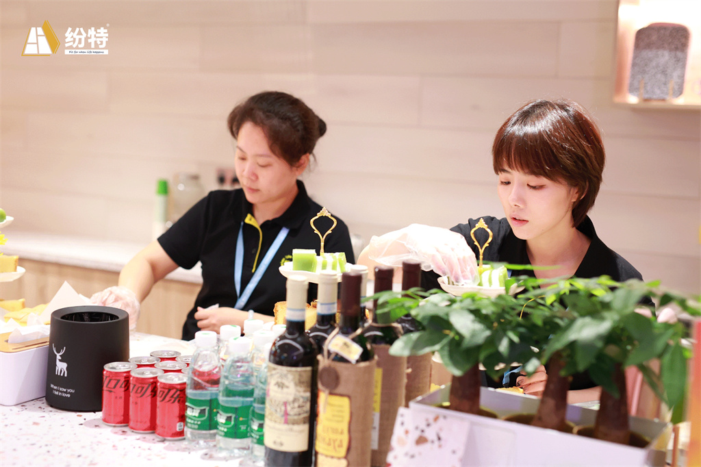 環保材料超新星,不一樣的紛特石晶slay全場! 環保材料超新星,不一樣的紛特石晶slay全場!